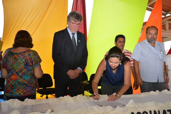 Branquinha assina agenda de compromisso com a ODM