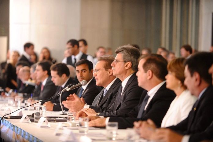 Senado reúne governadores