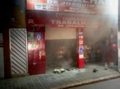 Incêndio atinge farmácia no Centro de Joaquim Gomes