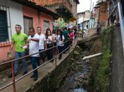 Rafael Brito percorre a Grota das Piabas e propõe melhorias na limpeza da cidade