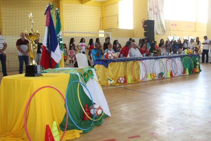 Professora Graça participa da abertura dos XX Jogos Escolares de Arapiraca