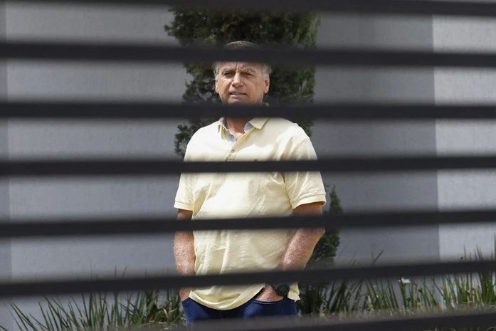 Bolsonaro vai ganhar a liberdade e será candidato a presidente da República