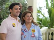 Ao lado da ex-prefeita de Rio Largo, Vânia Paiva, Rodrigo Valença reforça campanha para deputado federal