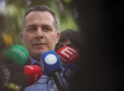 Médico de Bolsonaro detalha cirurgia e não descarta novo procedimento