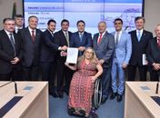 Parte da bancada federal com governador e ministro
