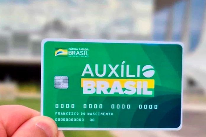 Em Alagoas, mais de 400 famílias recebem o Auxílio Brasil a partir hoje; veja quem tem direito