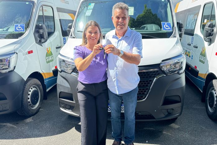 MobSUAS: Prefeitura de Branquinha é contemplada com duas vans para ampliação do acesso aos serviços socioassistenciais