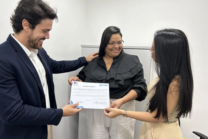 Hospital Metropolitano de Alagoas homenageia profissionais que fazem a diferença na assistência aos pacientes