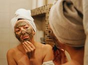 Limpeza facial: conheça os produtos que podem te ajudar nesta etapa do skincare