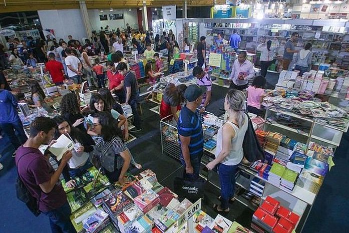 Bienal do Livro começa nesta sexta e deve movimentar R$ 5 milhões na economia