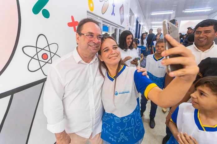 Em Arapiraca, Luciano Barbosa já entregou 52 escolas, creches e ginásios poliesportivos