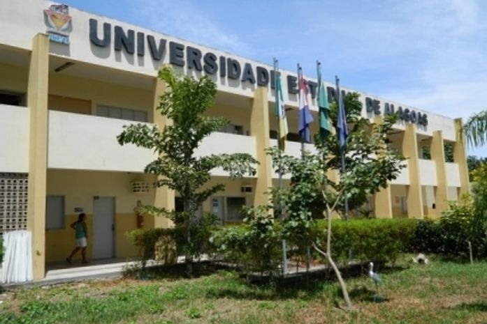 Universitários da Uneal farão protesto pedindo nomeação de professores