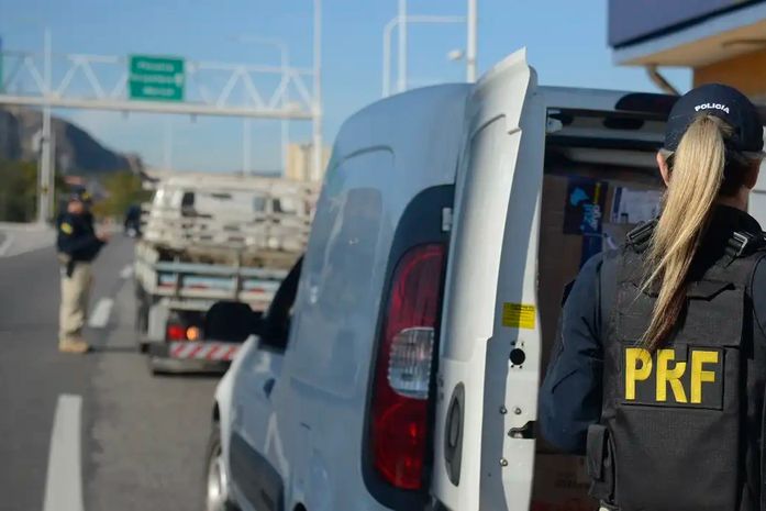 Contran regulamenta pré-teste de álcool em blitzes da Lei Seca; entenda as regras