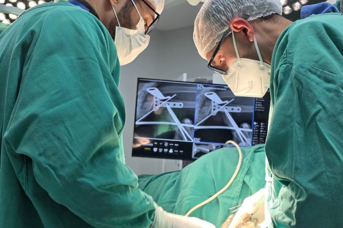 Hospital Regional de Santana realiza cirurgia de fratura de rádio distal e marca avanço na saúde do município