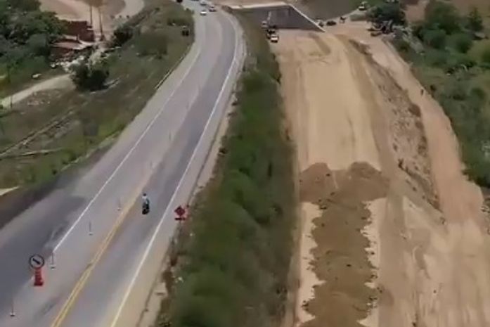 Bolsonaro anuncia entrega de ponte e duplicação da BR-101 Nordeste