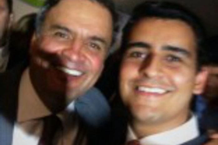 JHC firme com Aécio Neves