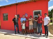 Prefeito Theobaldo Cintra entrega nova moradia pelo Programa Minha Casa Nova em Major Izidoro