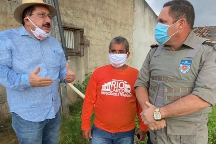 Prefeito de Rio Largo, Gilberto Gonçalves, denuncia atos de vandalismo no município