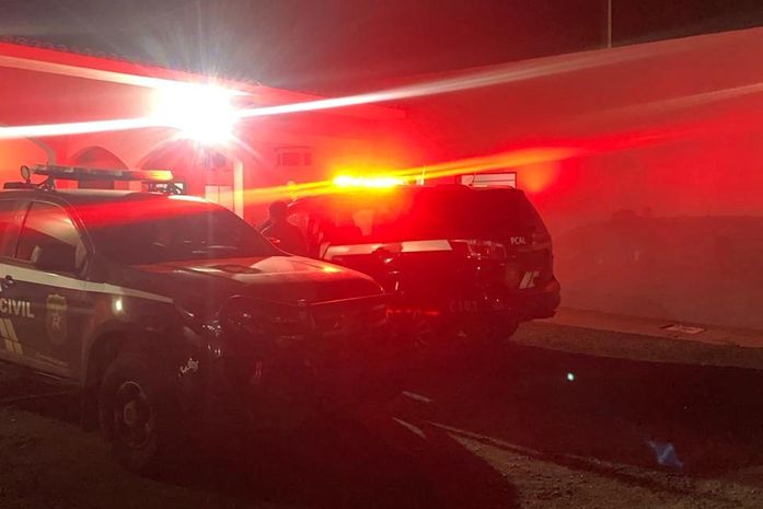 PC prende acusado de agredir mulher e incendiar móveis da casa no Agreste de AL