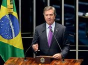 Planalto aposta em Collor para travar fusão entre PTB e DEM