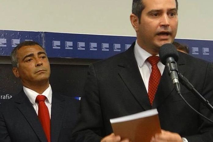 Romário tem apoio de Quintella para a CPI da CBF
