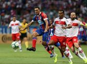 CRB volta a sofrer gol nos acréscimos, perde para o Bahia e está fora da Copa do Brasil