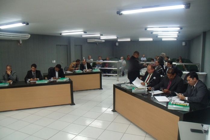 Vereadores querem formar comissão para cobrar da SMTT, mais atenção com na instalação de quebra molas em Arapiraca