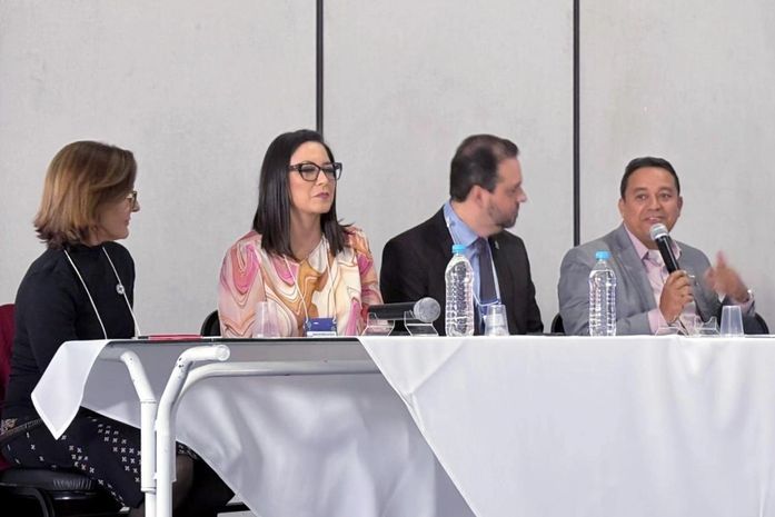 Rodrigo Buarque media debate sobre Gestão Financeira do SUS
