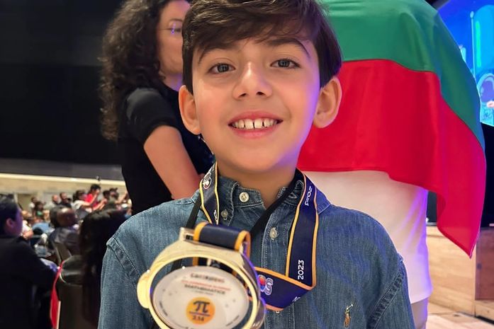 Aluno da Maple Bear ganha Medalha de Prata em Competição Internacional de Matemática