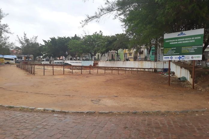 Autoridades e arquitetos se mobilizam em favor das revitalização da Praça das Casuarinas em Palmeira