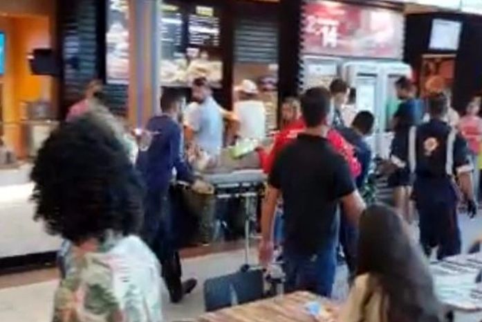 Mulher passa mal em shopping de Arapiraca e é hospitalizada