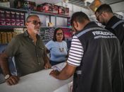 Barracas de fogos de artifícios passam por fiscalização em Maceió 