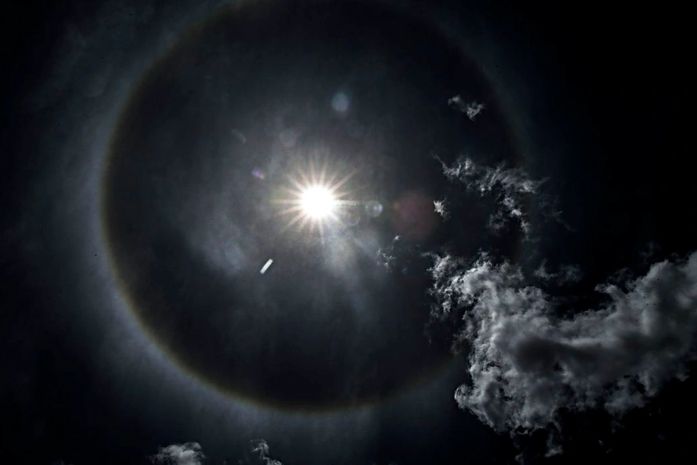 Halo solar é visto no céu de Brasília neste sábado