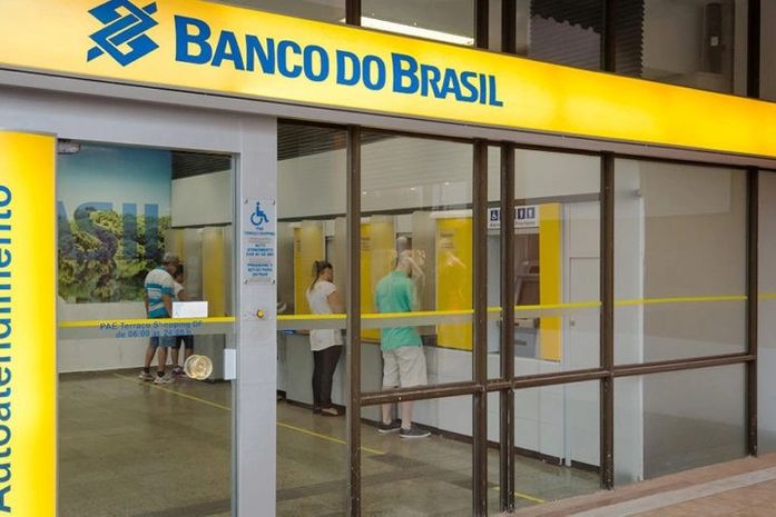 Agências bancárias reabrem na sexta-feira (30)