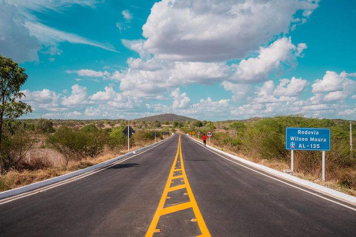 Estado investe R$ 11,5 milhões em rodovia que beneficia as cidades de Senador Rui Palmeira e São José da Tapera