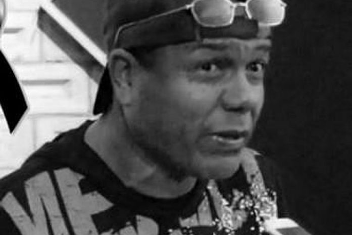 Ex-vocalista da banda Calcinha Preta é encontrado morto dentro de casa