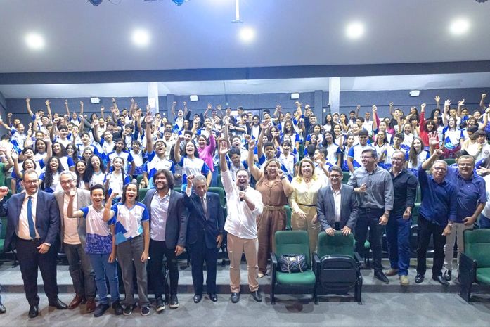 Projeto Eleitor do Futuro incentiva jovens arapiraquenses