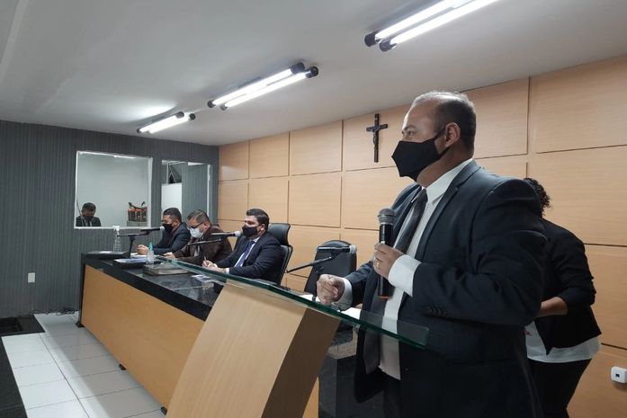 Vereador Léo Saturnino destaca trabalho do prefeito Luciano Barbosa em obras em Arapiraca