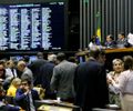 Plenário da Câmara dos Deputados durante sessão para discussão e votação de diversos projetos