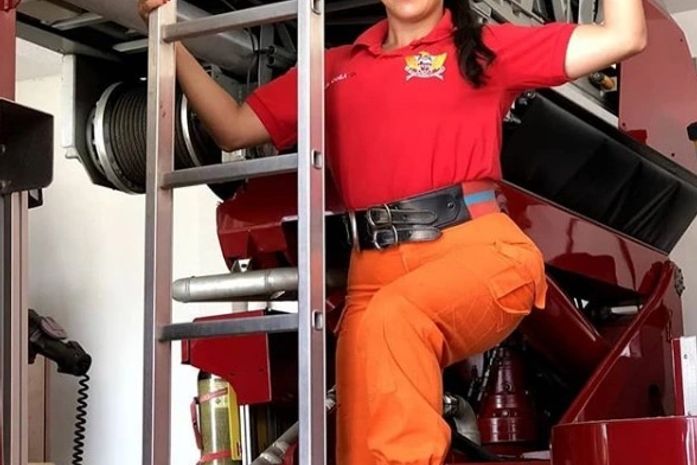 “É um absurdo ter que militar para ter o direito de postar uma foto biquíni”, desabafa oficial do Corpo de Bombeiros vítima de machismo