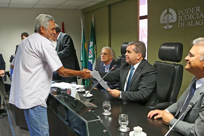 TJ entrega mais de R$ 13 milhões em precatórios