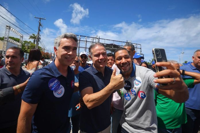 Renan Filho anuncia bolsa por mérito para estudantes e promete ampliar investimentos na educação