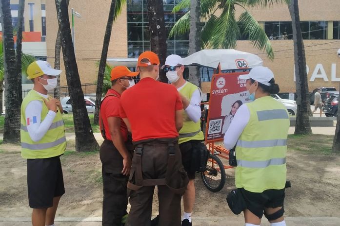 Idoso sofre mal súbito e é socorrido na Orla da Jatiúca