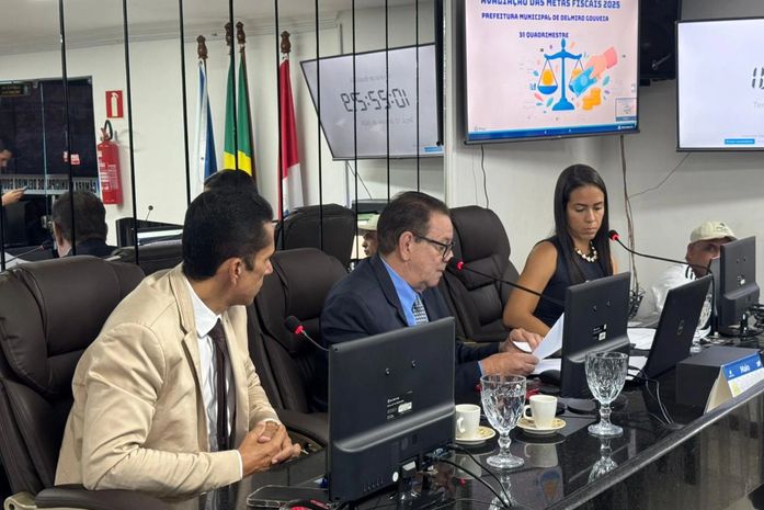 Gestão de Delmiro Gouveia presta contas e demonstra equilíbrio orçamentário em audiência pública