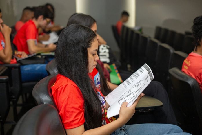 Pré-vestibular Educar É Massa: Estudantes da do estado participam de aulões oferecidos pela Prefeitura de Maceió