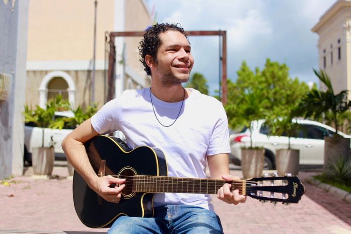 Inimitável: cantor autista alagoano lança regravação autorizada de música de Nando Reis