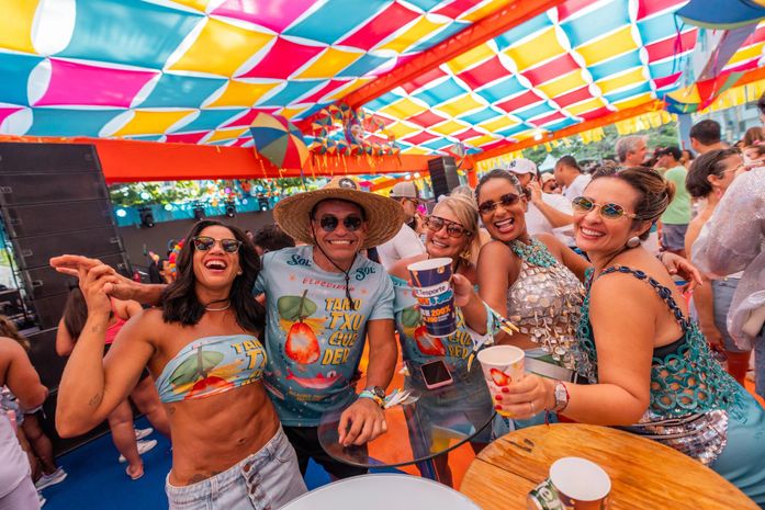 Camarote Pinto da Madrugada 2026: A Superestrutura da Folia Chega à sua 3ª Edição