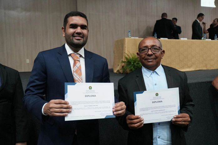 Tiago Freitas é diplomado prefeito de Piranhas em cerimônia na UFAL