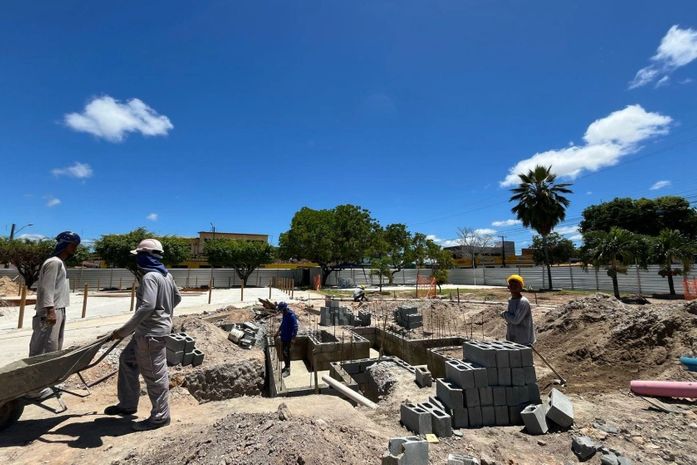 Moradores celebram revitalização da Praça Central do Graciliano Ramos