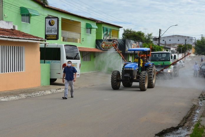 Prefeitura e secretarias de Major Isidoro inicia projeto de desinfeção das principais ruas do município